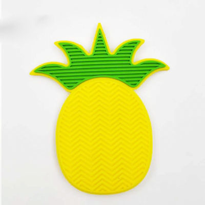 Pineapple Shape Silicone Cosmetic Makeup Brush Cleaning Mat